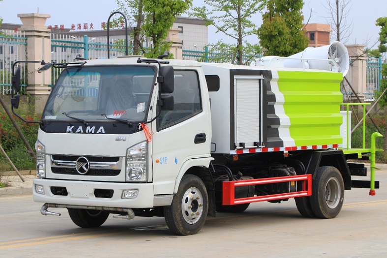 凱馬藍(lán)牌5噸多功能抑塵車