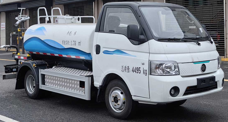 4.5噸純電動灑水車